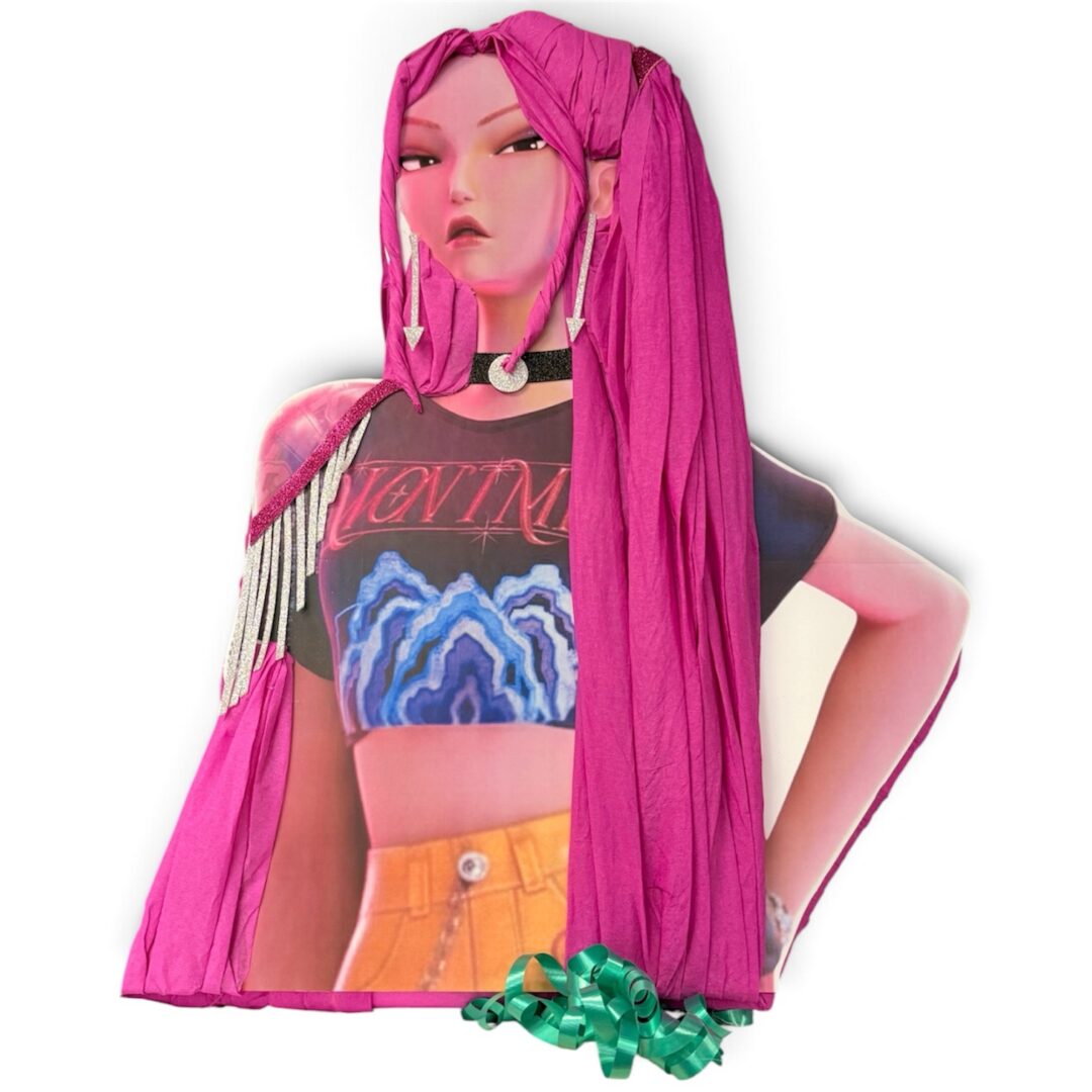 Piñata silueta grande 50cm aprox. Mira de kpop
